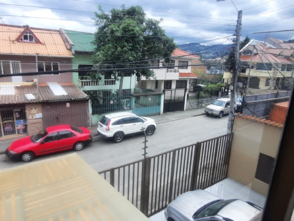 DEPARTAMENTO DE VENTA EN CUENCA SECTOR LA EMOV