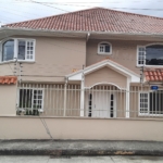 HERMOSA CASA EN VENTA EN CUENCA SECTOR GONZALEZ SUEREZ