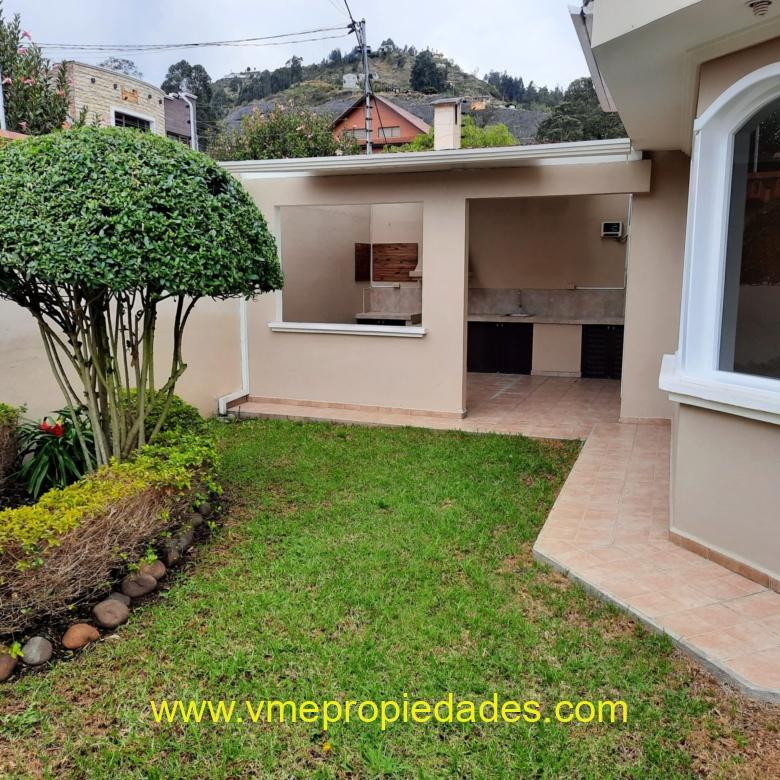 HERMOSA CASA EN VENTA EN CUENCA SECTOR GONZALEZ SUEREZ PLUSVALÍA