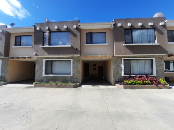 CASA EN VENTA EN CUENCA OLX