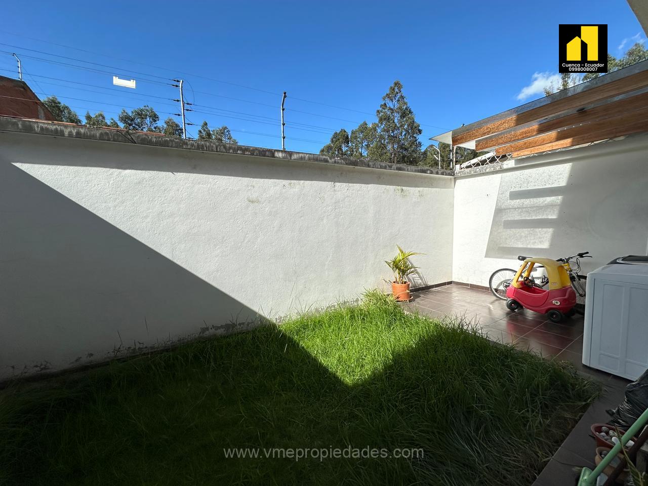 CASA EN VENTA EN CUENCA SECTOR CALLE ROMA OLX