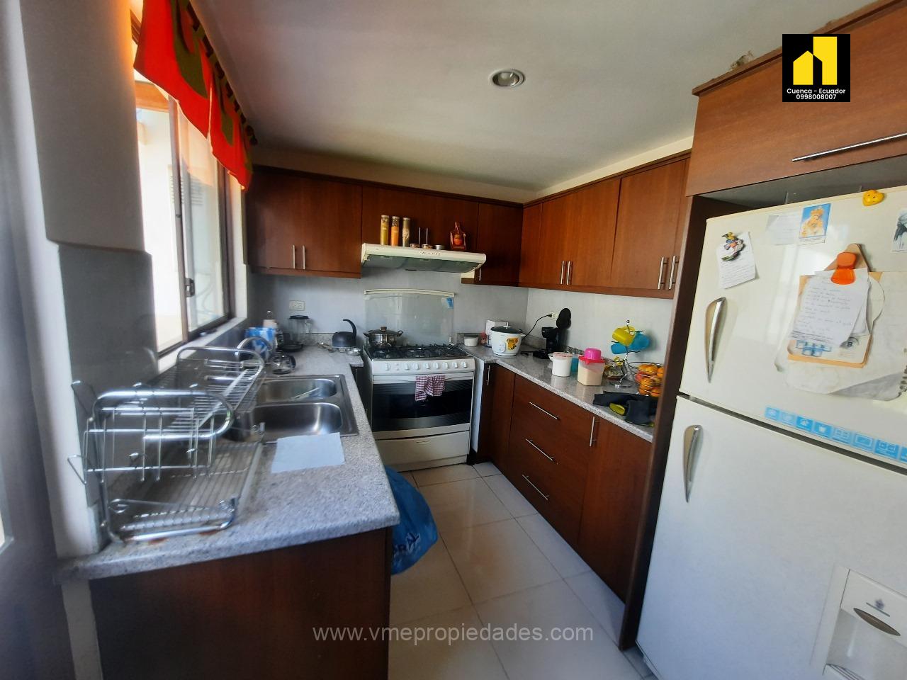 PLUSVALIA CASA EN VENTA EN CUENCA SECTOR CALLE ROMA