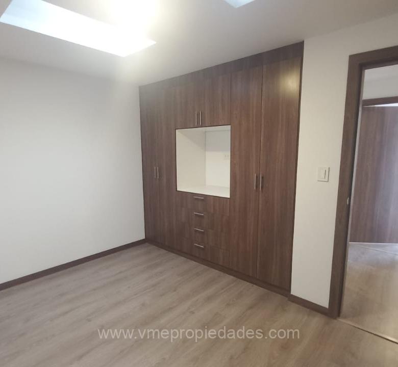 Venta de casa en Cuenca aplica crédito Vip sector cerezos