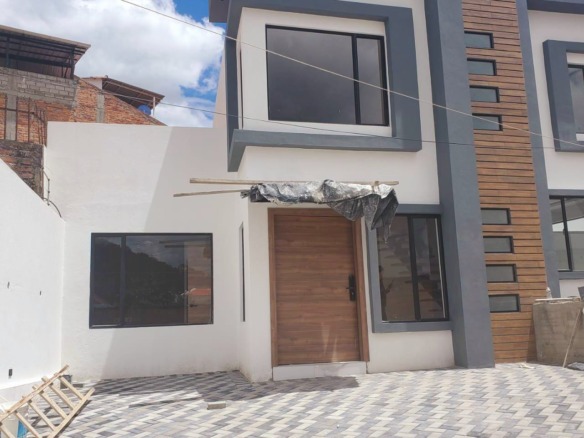 CASA SECTOR 12 DE OCTUBRE CRÉDITO VIP PLUSVALÍA