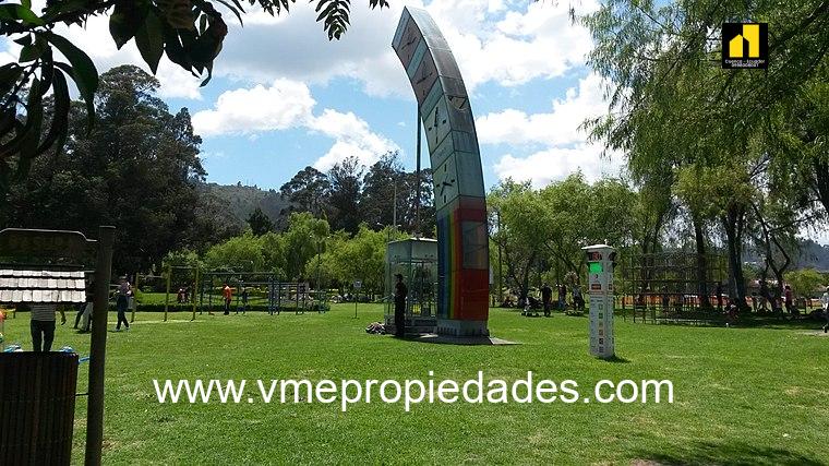 CASAS EN VENTA CDLA ALVAREZ CUENCA