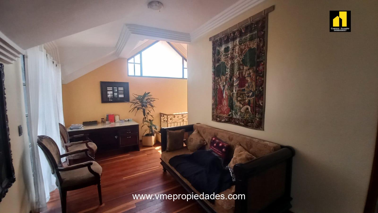 CASA CON TERRENO GRANDE EN VENTA OPORTUNIDAD