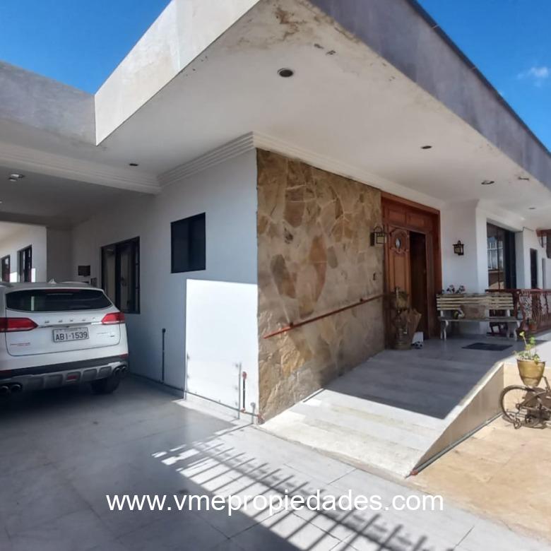 CASA CON TERRENO GRANDE OFERTA OLX