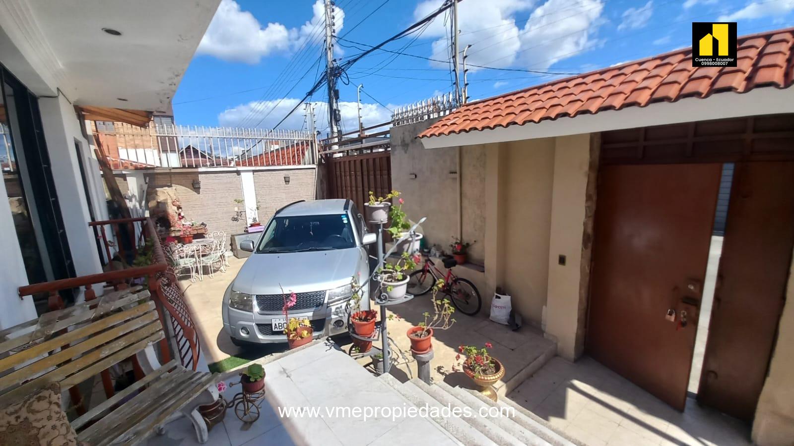 CASA CON TERRENO GRANDE OPORTUNIDAD OLX CUENCA