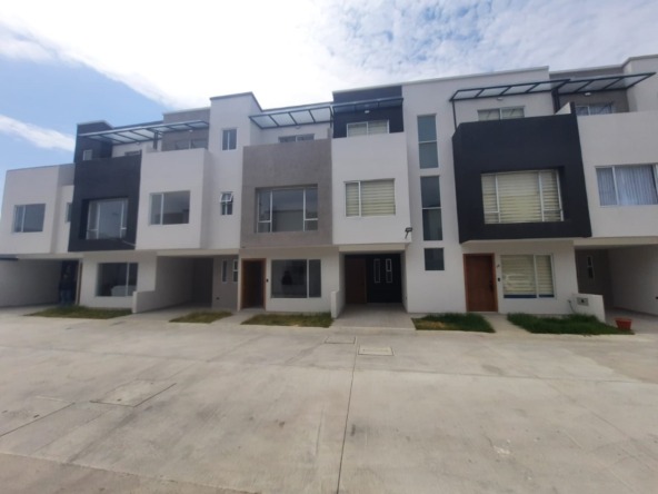 CASAS CREDITO VIP EN CAPULISPAMBA CUENCA PLUSVALÍA