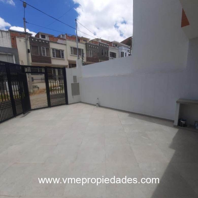 CASA CRÉDITO VIP RACAR SECTOR COLEGIO SANTA ANA