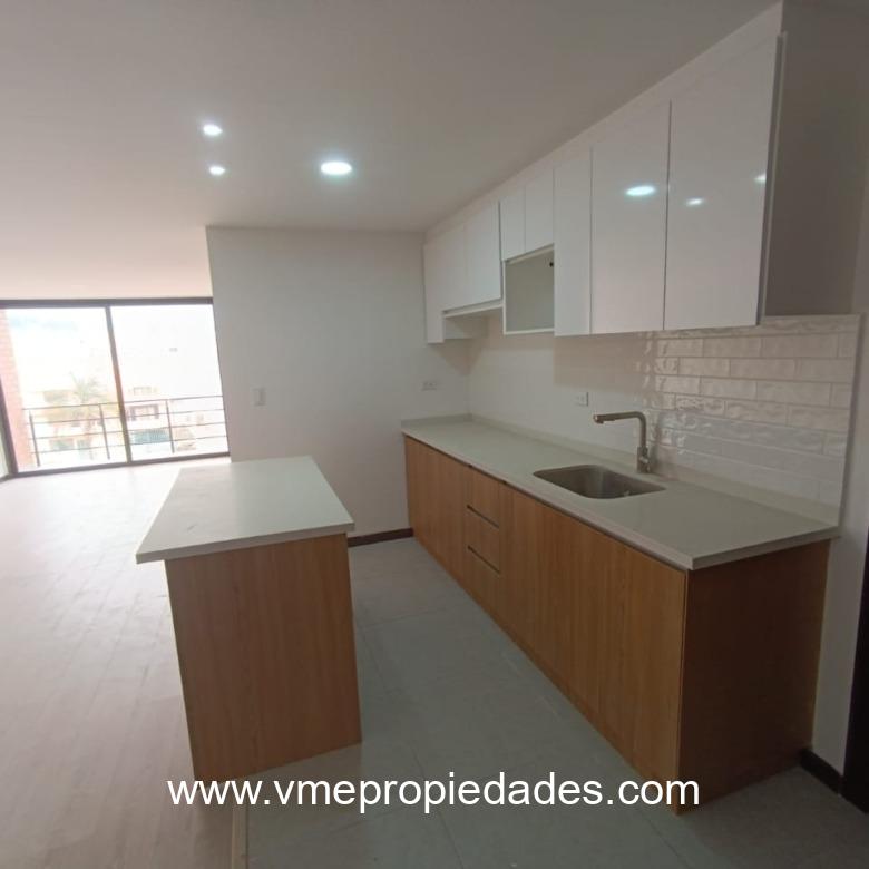 SUITE EN VENTA DON BOSCO CUENCA