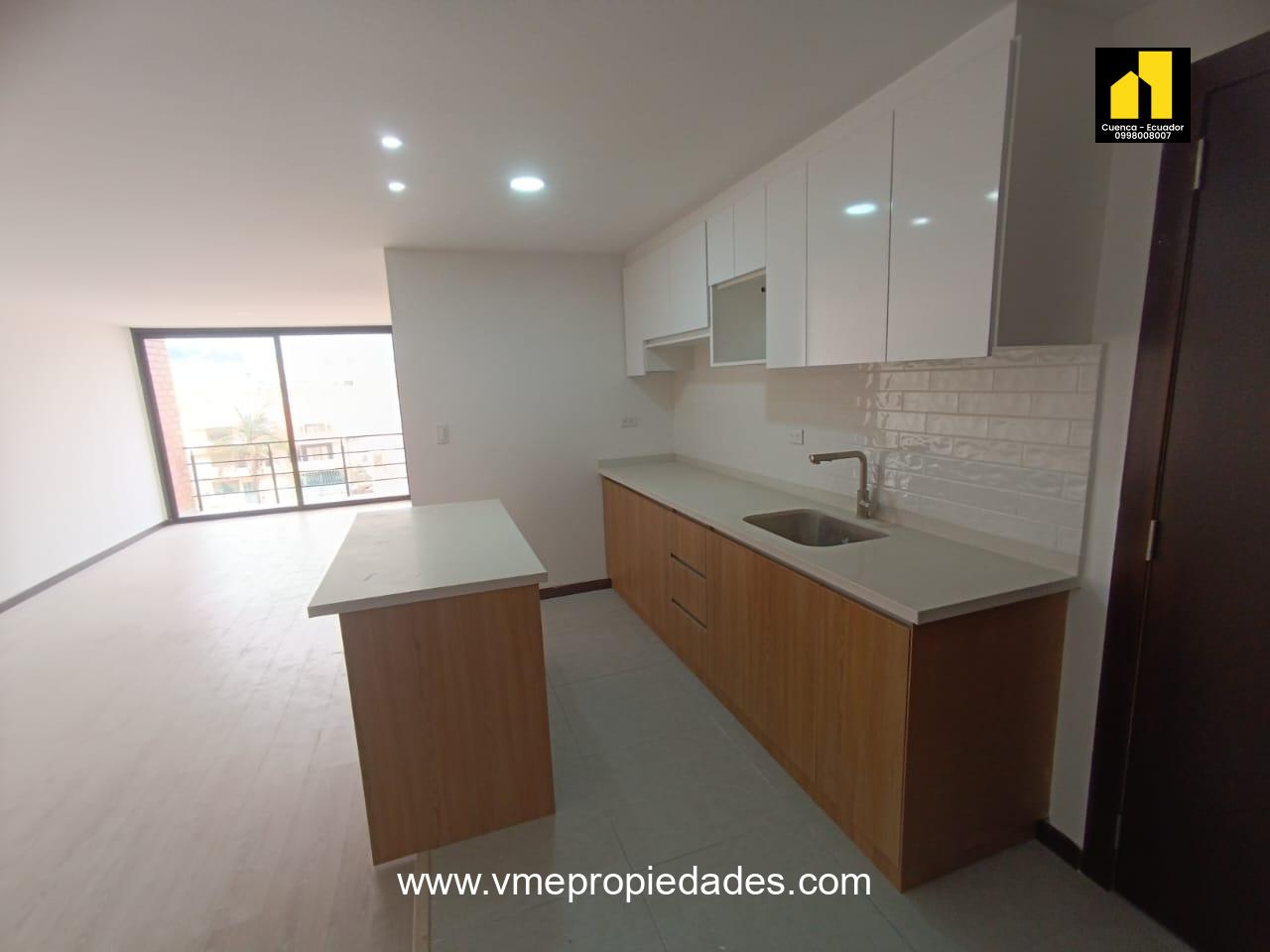 SUITE EN VENTA DON BOSCO CUENCA