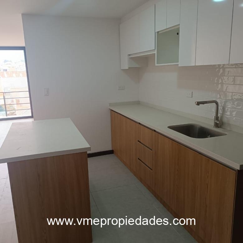 SUITE EN VENTA DON BOSCO CUENCA